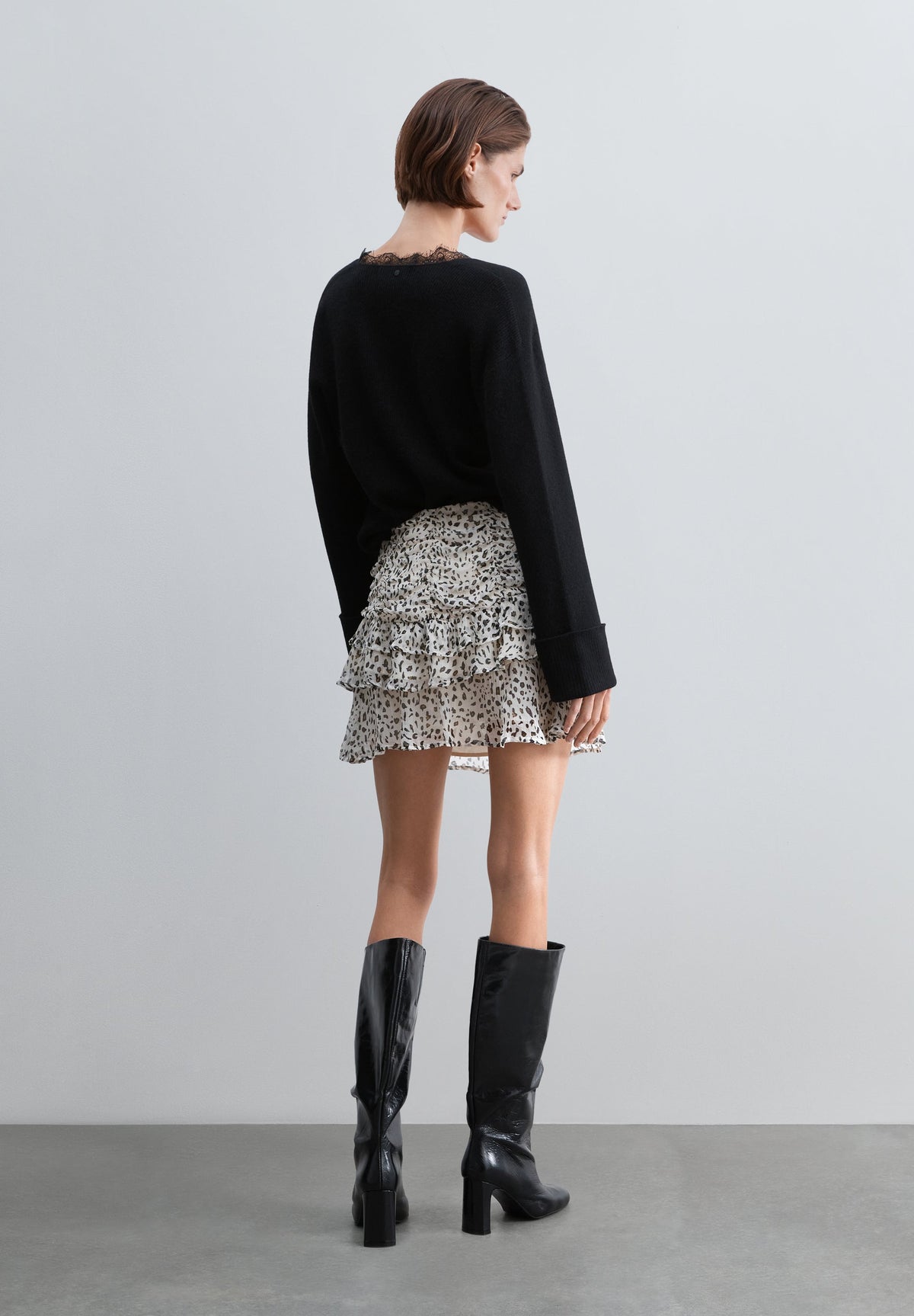 FLOWING PRINTED MINI SKIRT