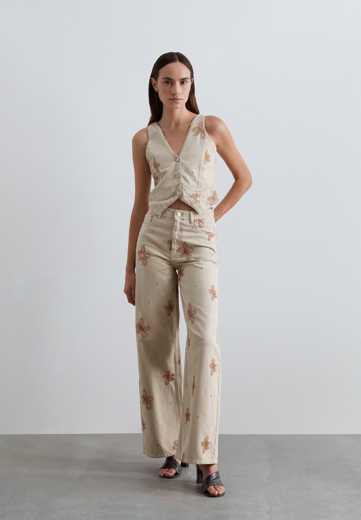 FLORAL EMBROIDERY DENIM WAISTCOAT