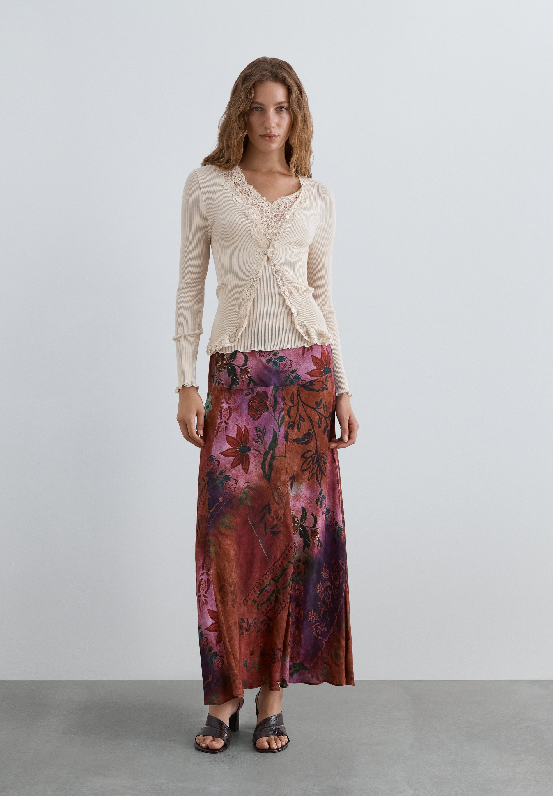 LONG PRINTED FLARED SKIRT