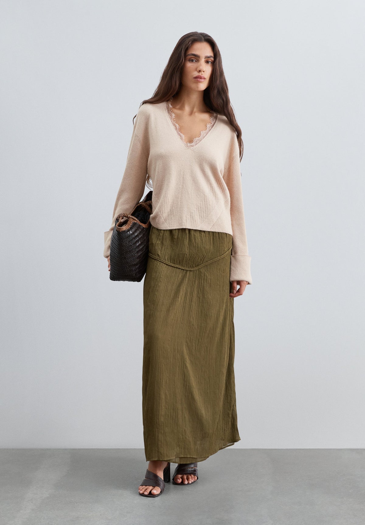 LONG TEXTURED SKIRT