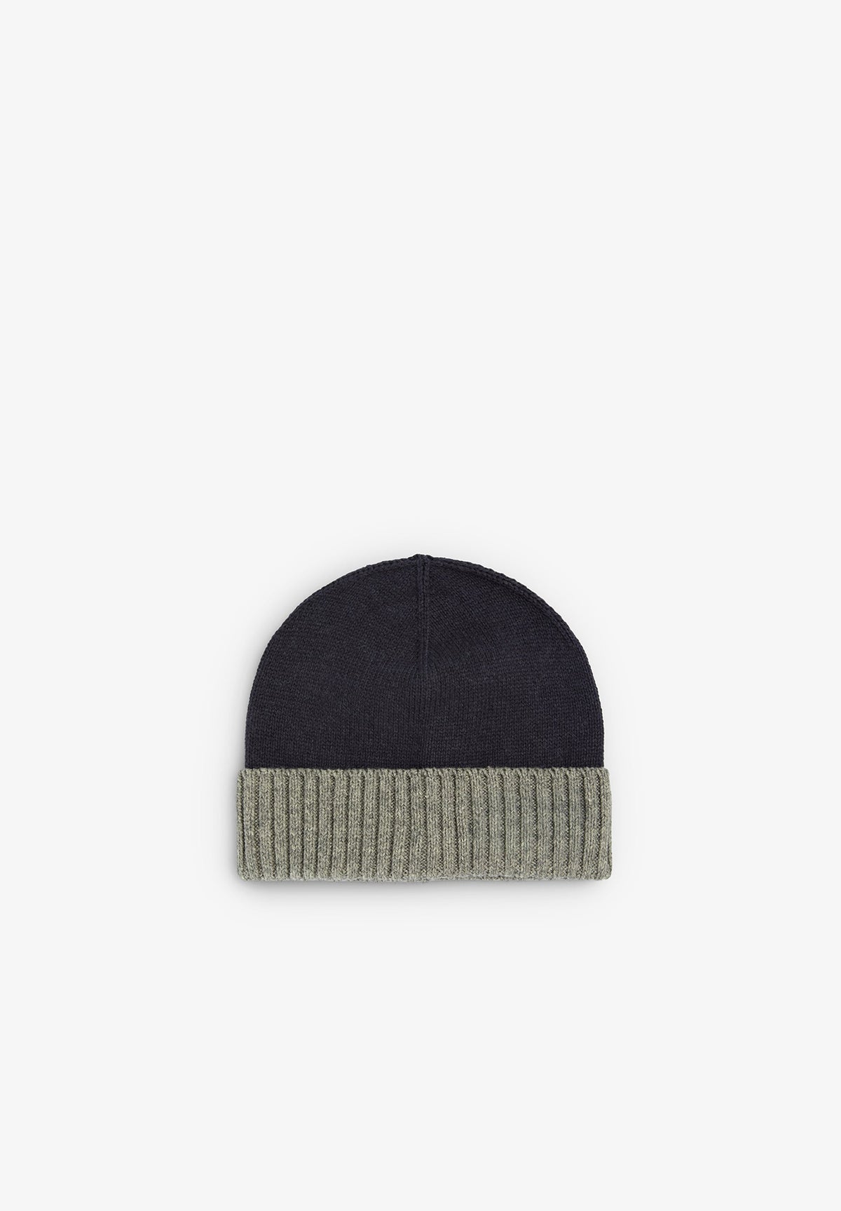 CONTRAST KNIT HAT