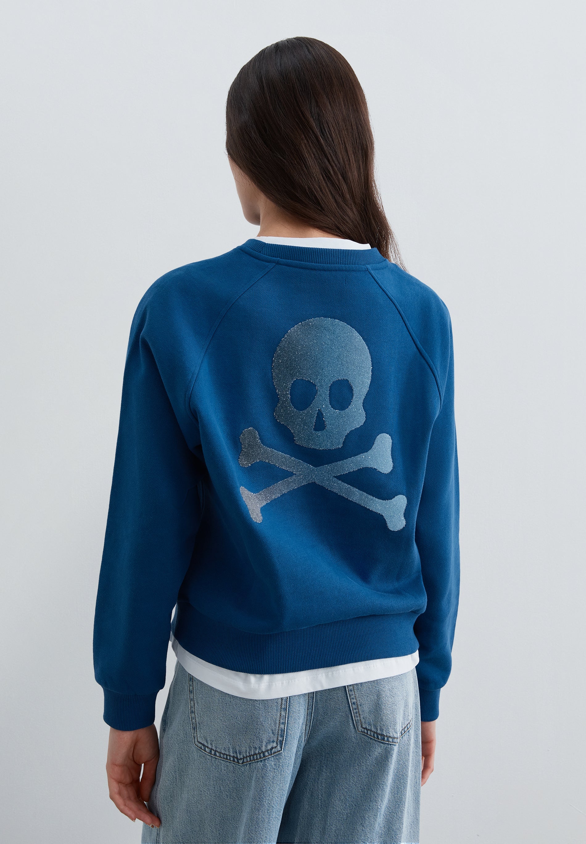 SWEATSHIRT WITH GLITTER BACK PRINT