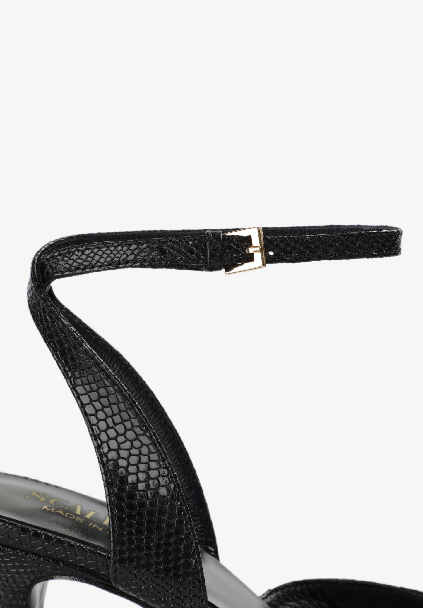SCOPENBACK KITTEN HEEL