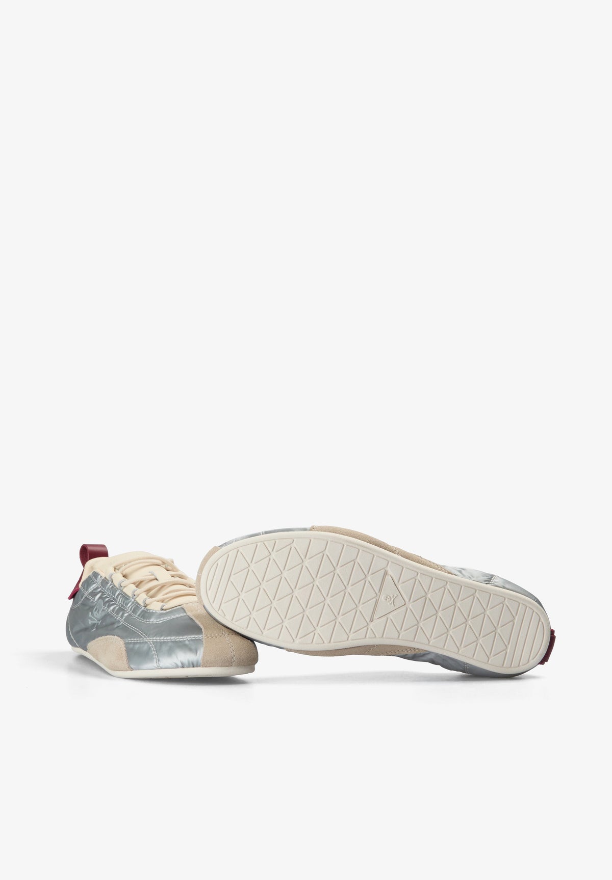 RETRO METALLIC SNEAKERS