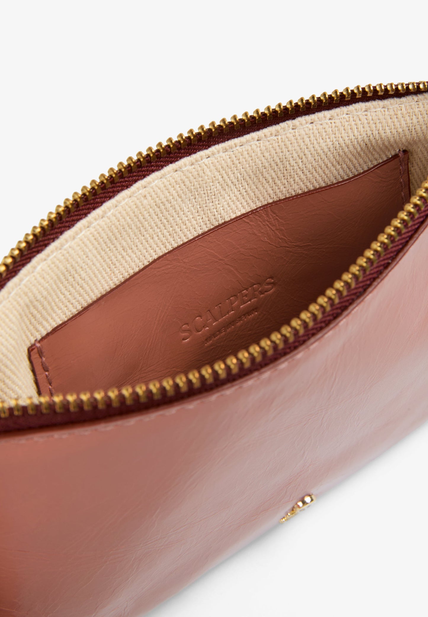 TWO-TONE SKULL CLUTCH