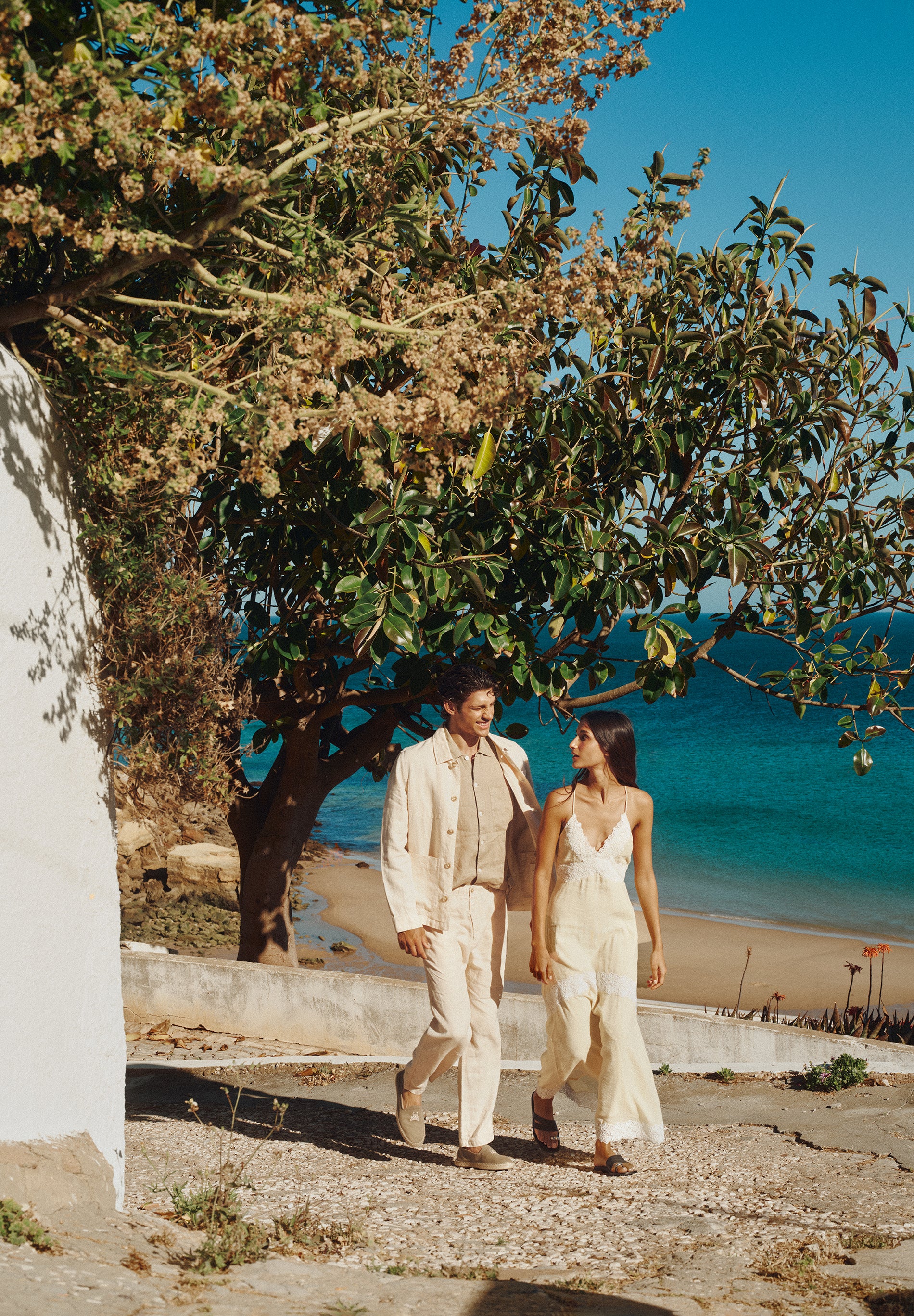LINEN OVERSHIRT WITH POCKETS