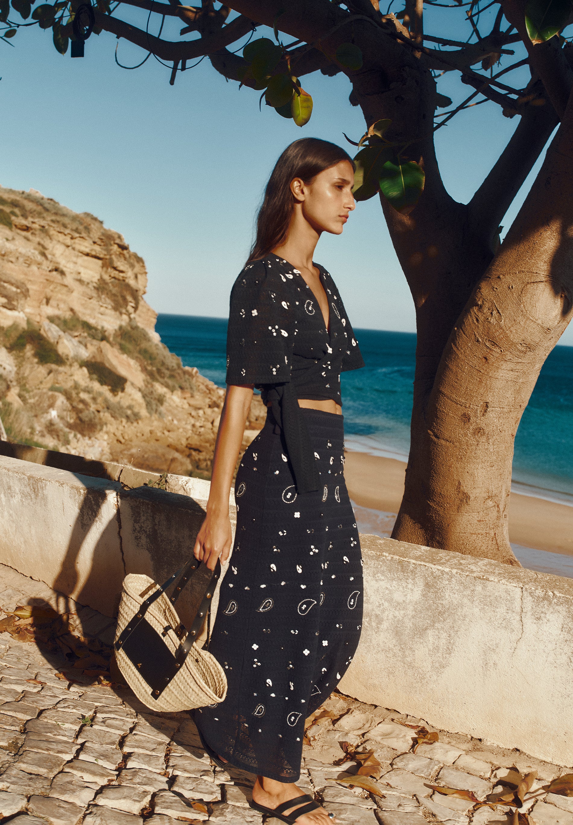 KNIT MIDI SKIRT WITH BEADS