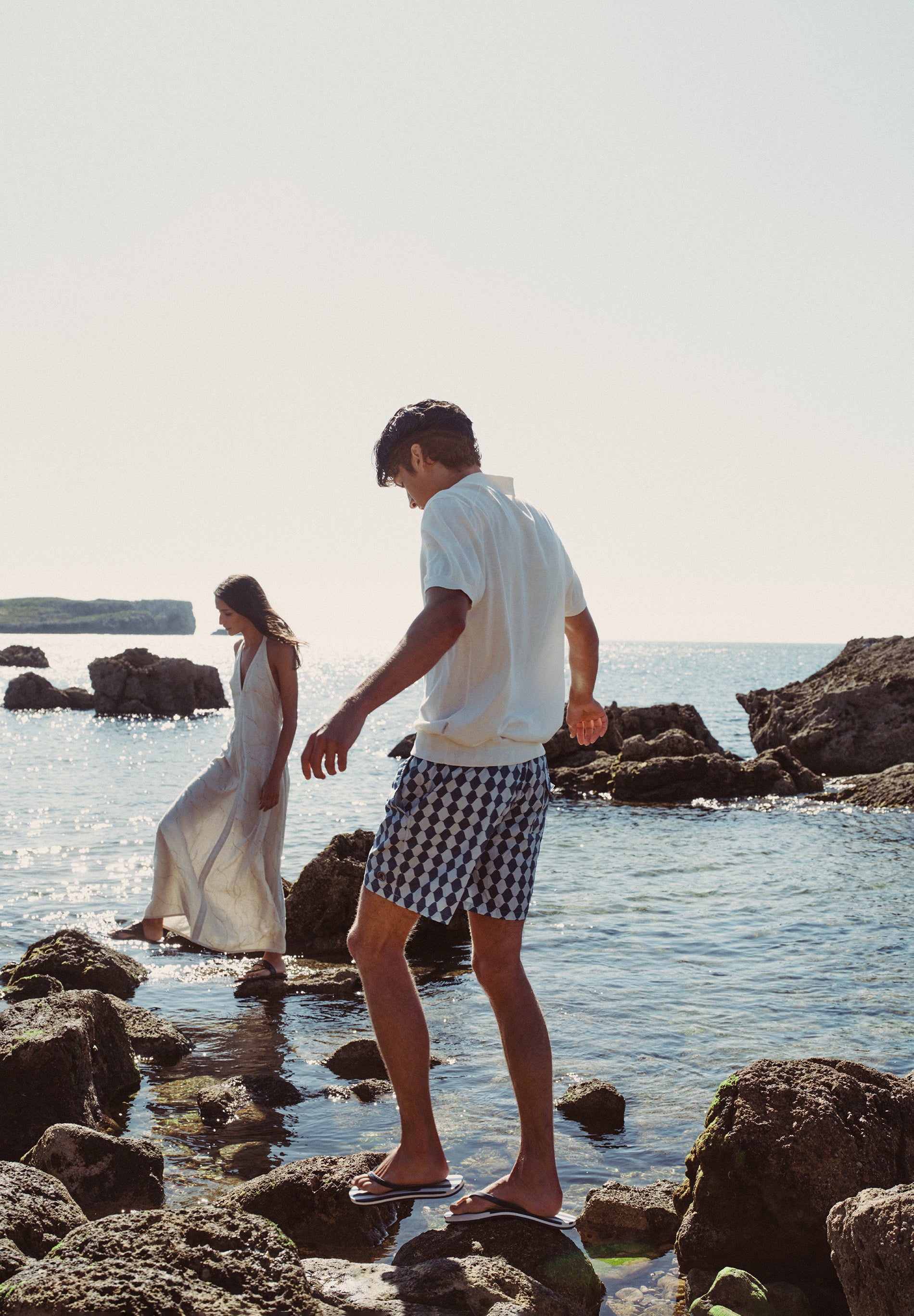 DIAMOND PATTERN SWIMMING TRUNKS