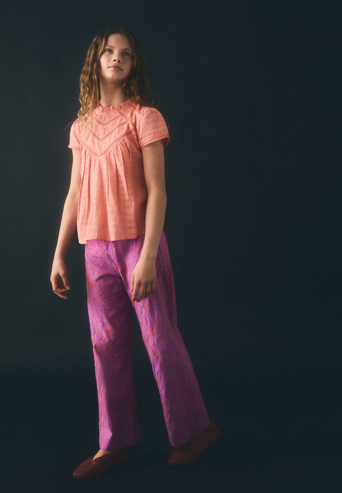 TROUSERS WITH CONTRAST EMBROIDERY