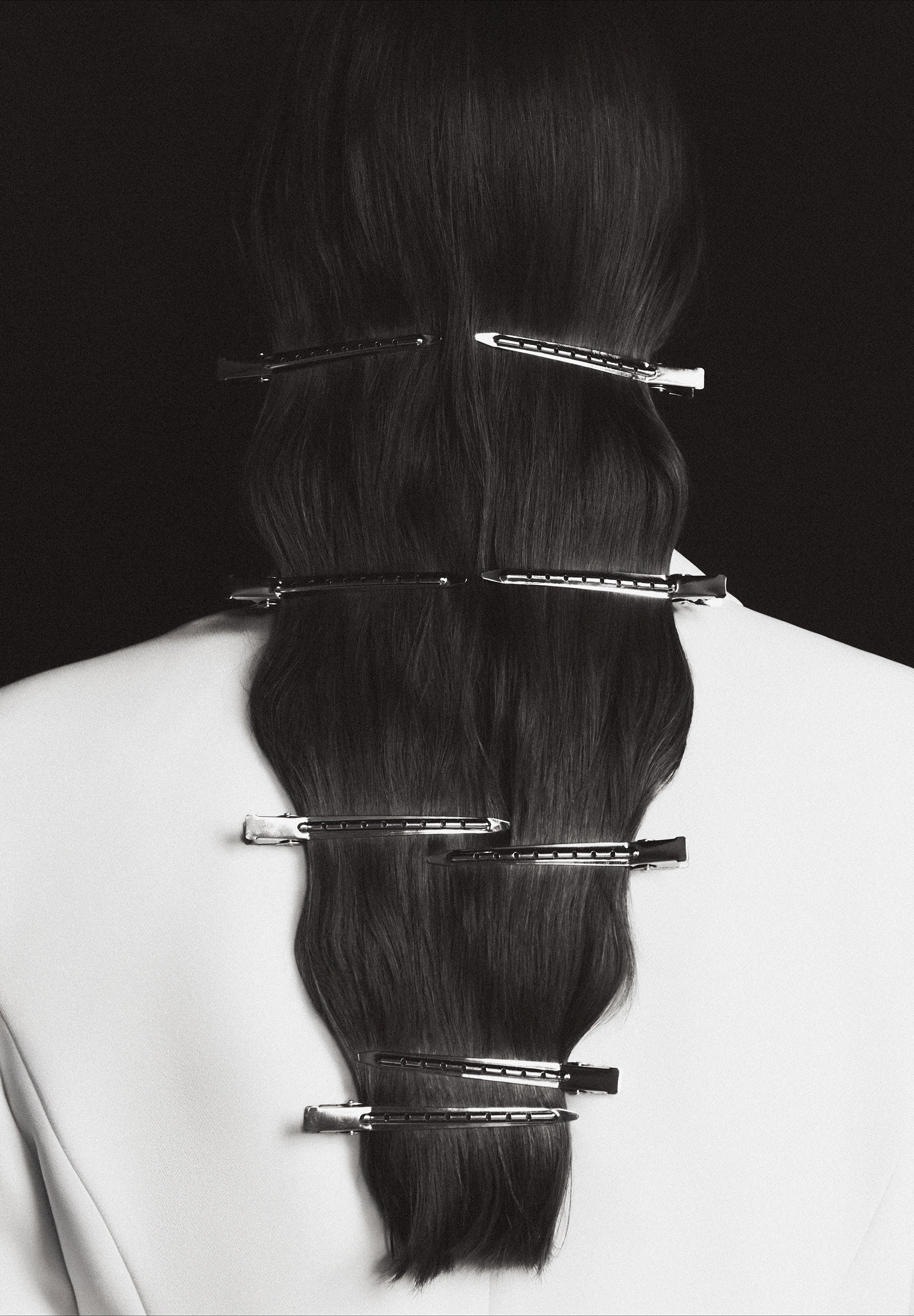 GEOMETRIC CLUTCH BAG