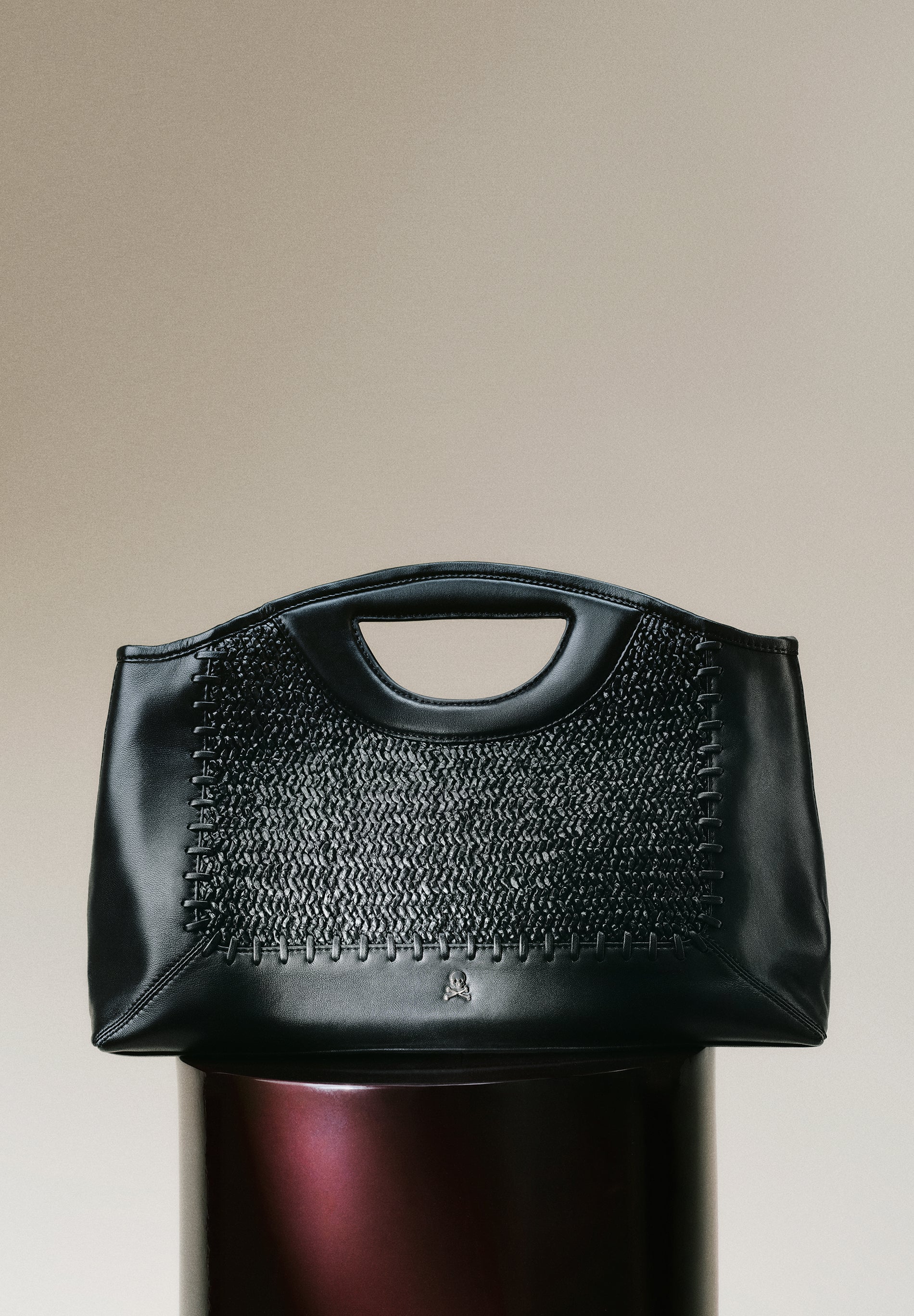 TEXTURED HANDBAG