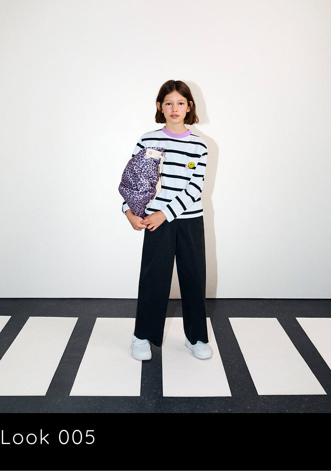 CONTRAST STRIPED T-SHIRT