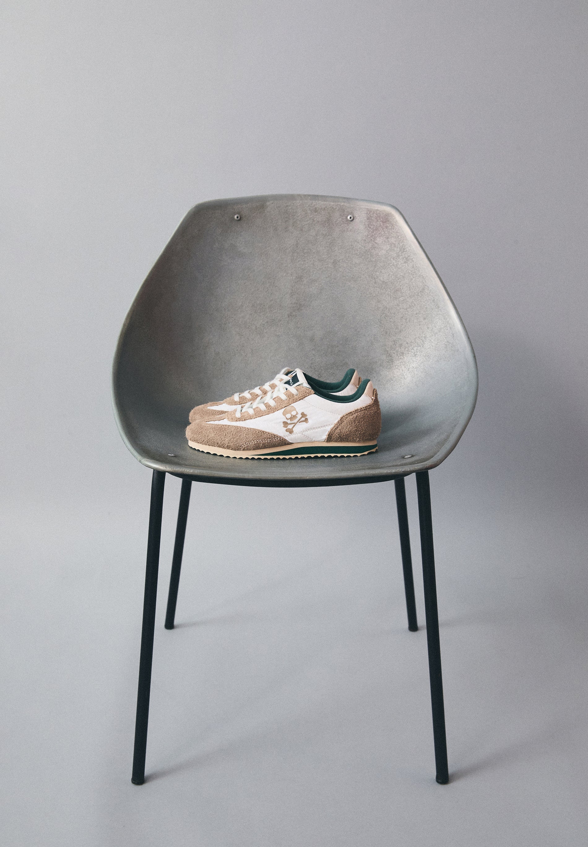 RETRO SKULL SNEAKERS