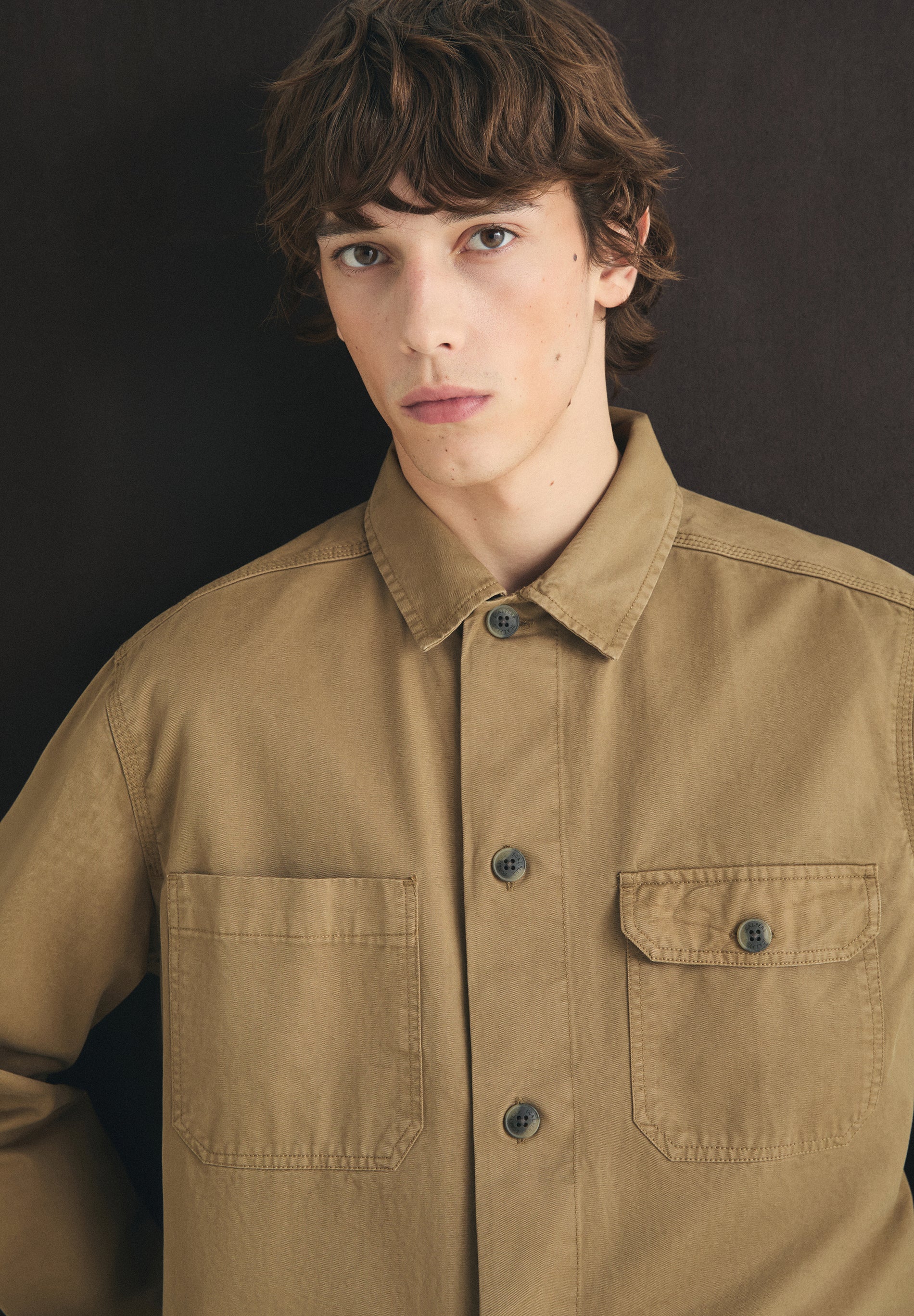 OVERSHIRT WITH BUTTONED POCKETS