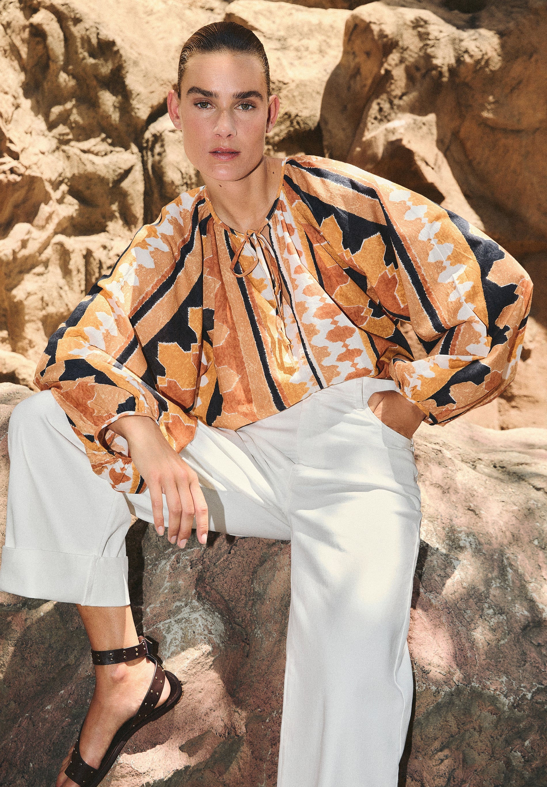 ETHNIC PUFF SLEEVE SHIRT