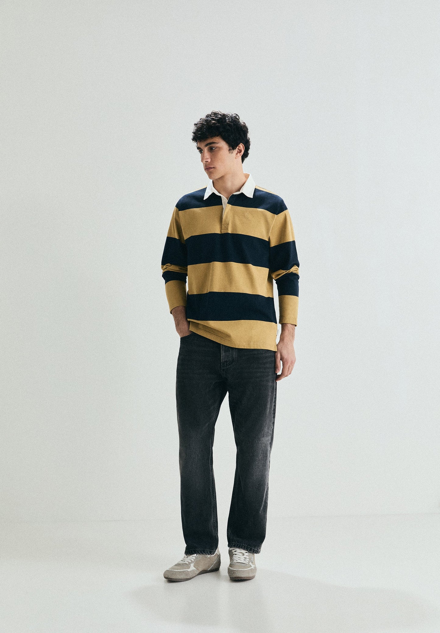 CONTRAST STRIPED POLO SHIRT