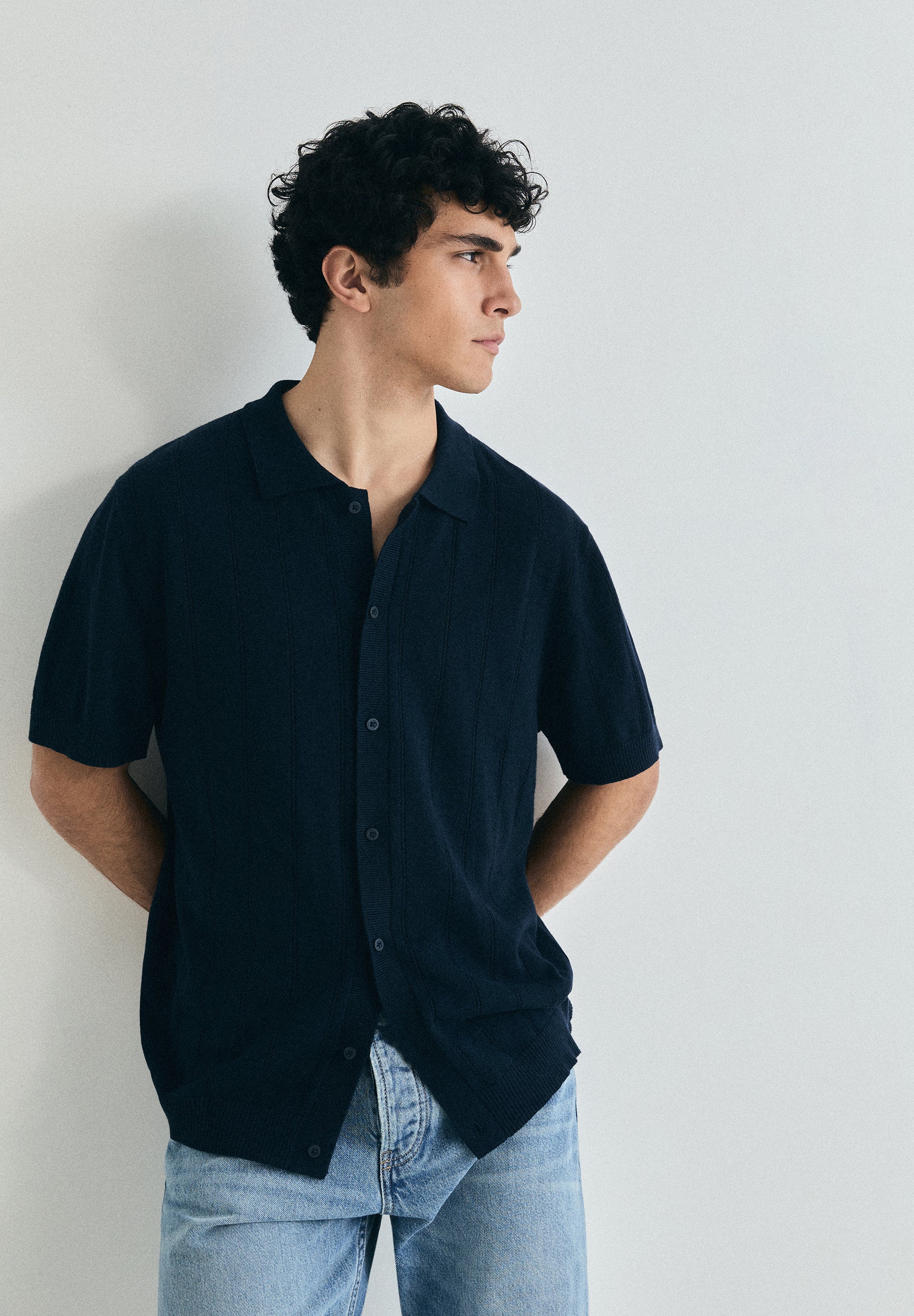 FINE KNIT POLO SHIRT WITH BUTTONS