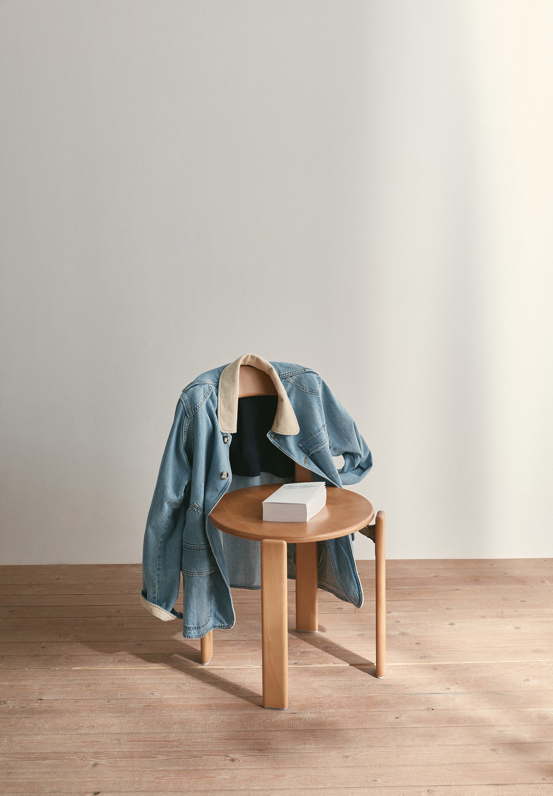 MULTI-POCKET DENIM JACKET