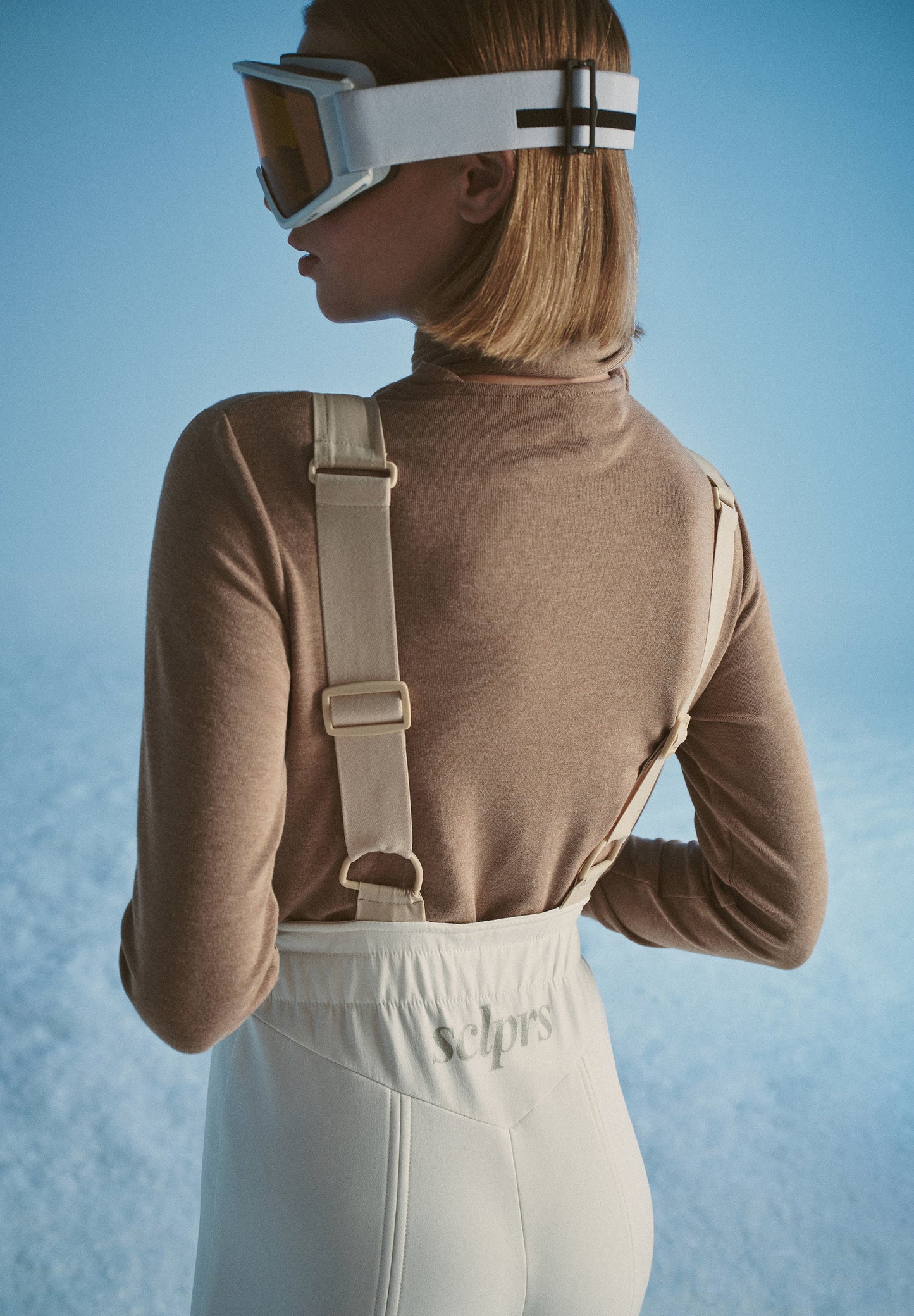 T-SHIRT MET OMGESLAGEN KRAAG EN STRIK