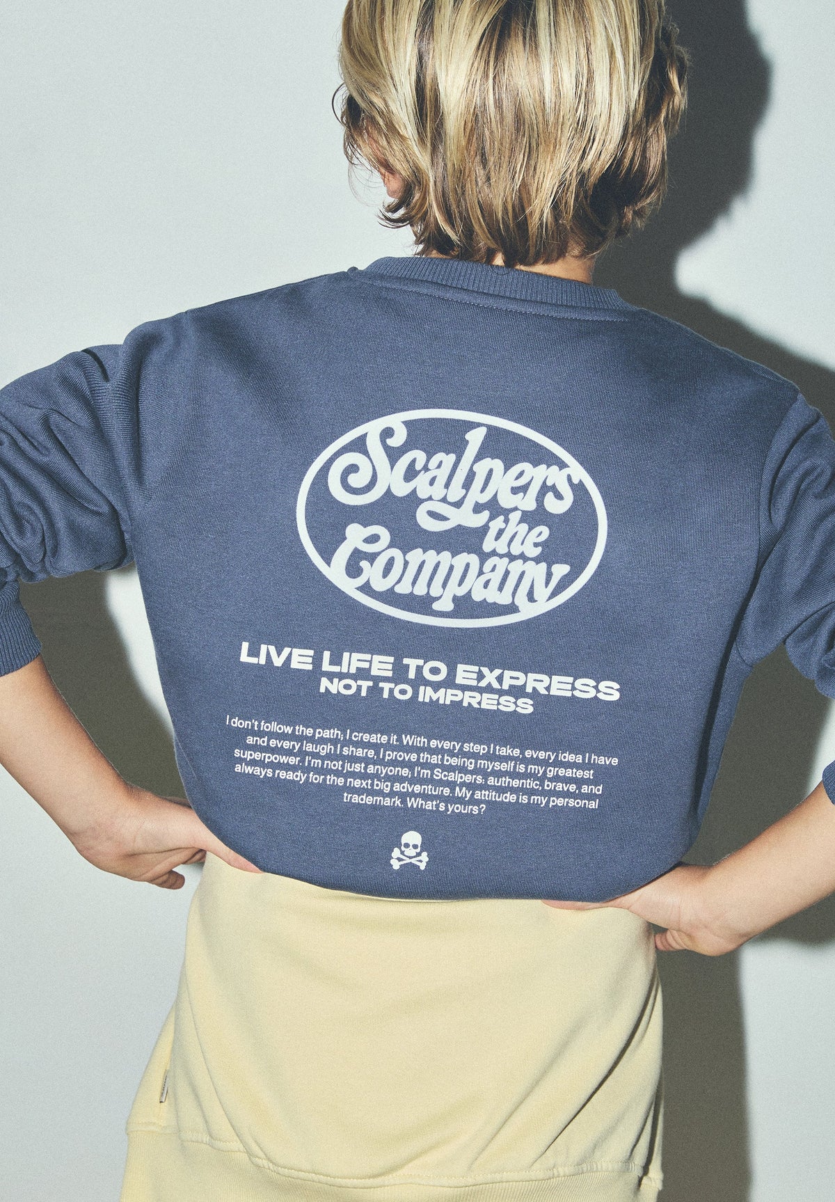 SWEATSHIRT WITH RETRO PRINT