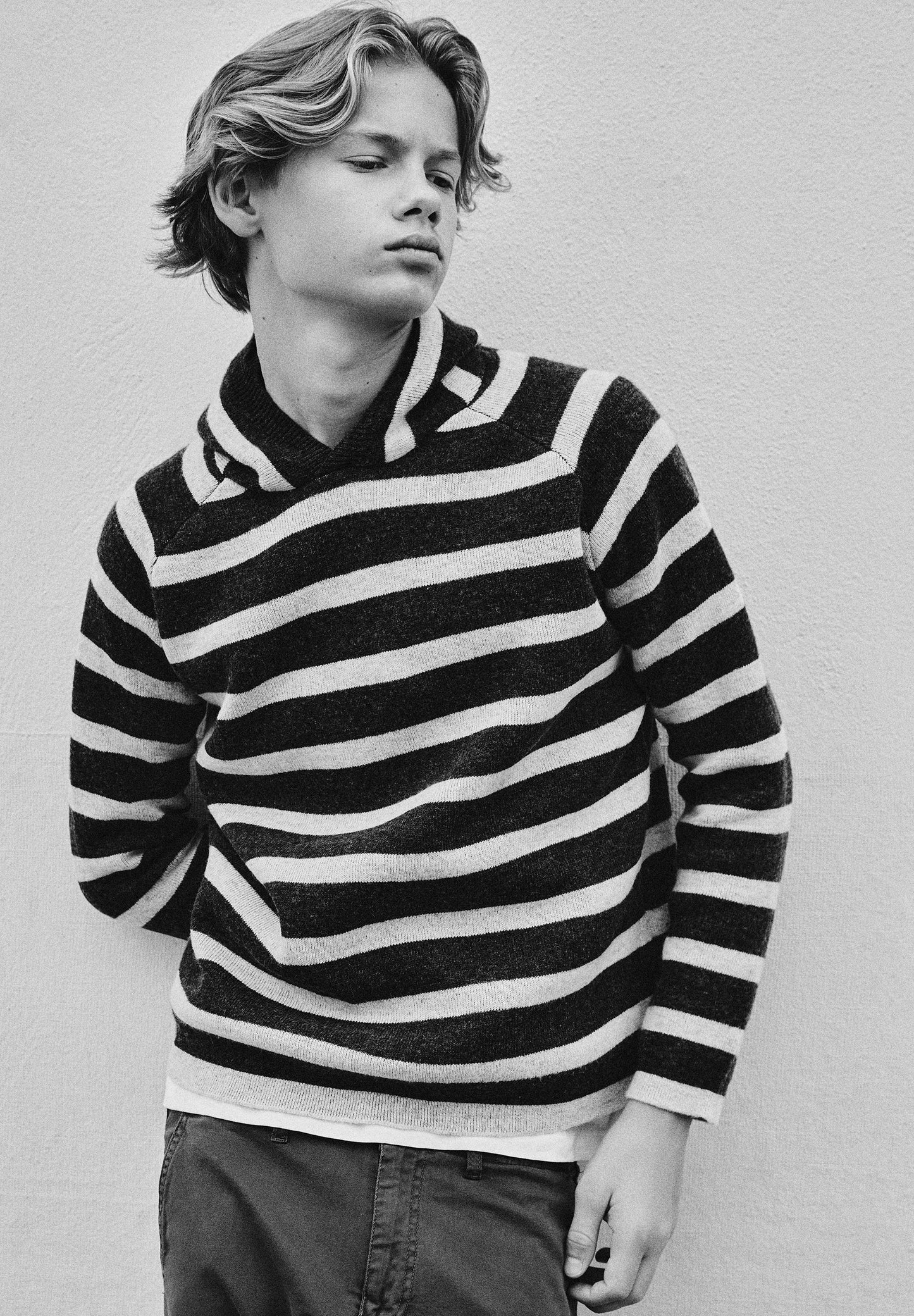 STRIPED KNIT SWEATER WITH SKULL