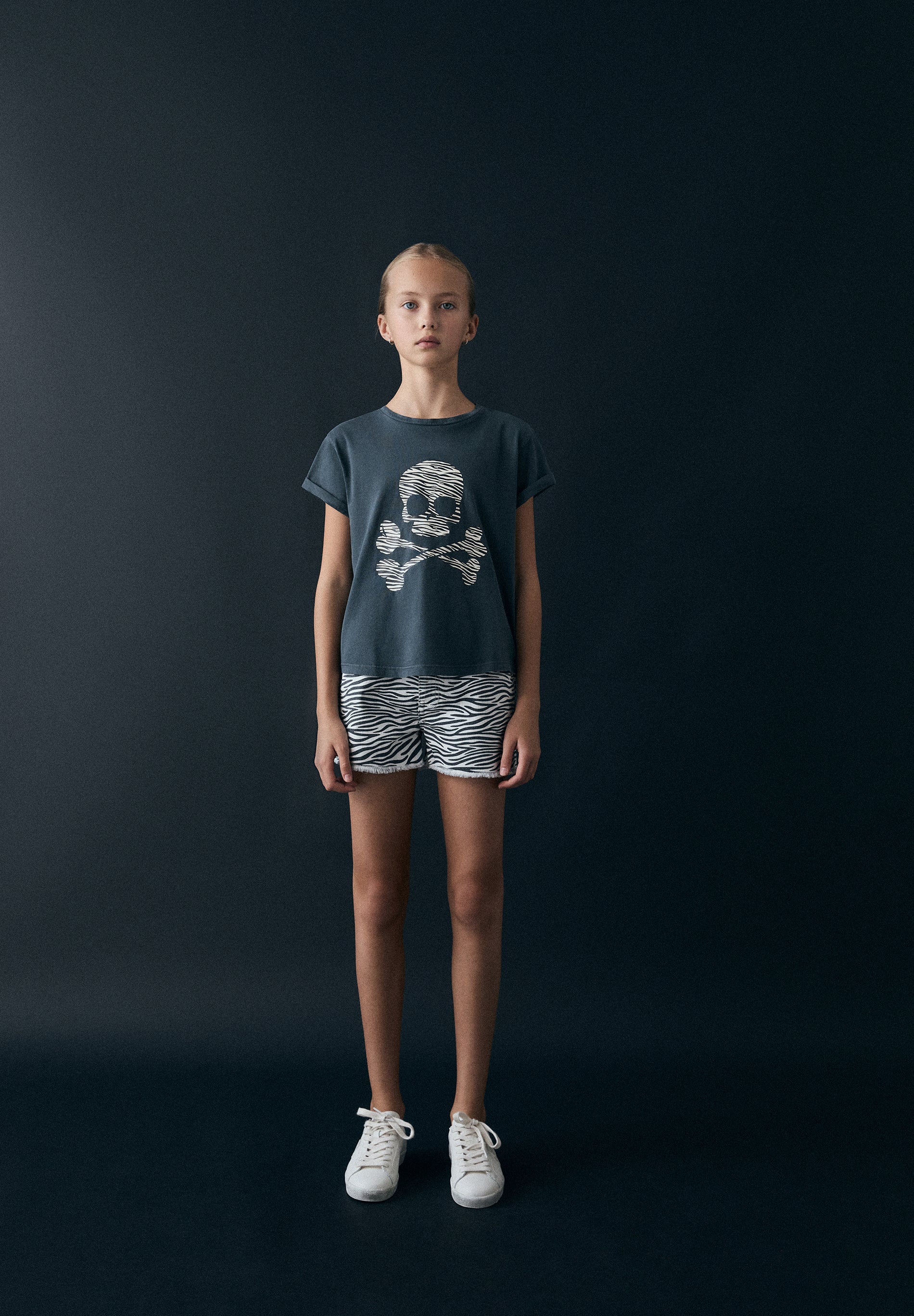 ANIMAL PRINT SKULL T-SHIRT